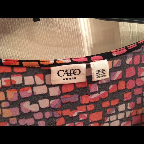 Top - Picture 2 of 2